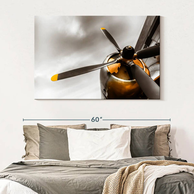 Avion à hélice jaune Mehar, H 34 po x l 51 po