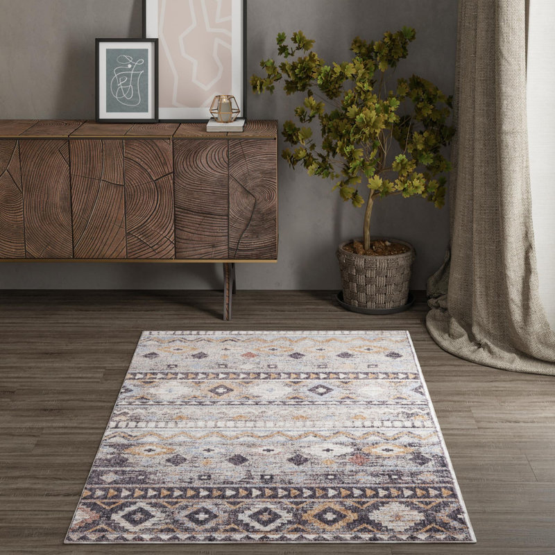 Perlita Geometric Indoor Rug, Rectangle 5'3" x 8'