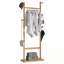 Porte-manteau en bois avec base robuste-918450909