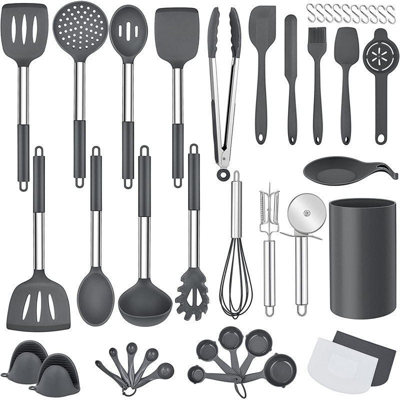 Ensemble d'ustensiles de cuisine, gris
