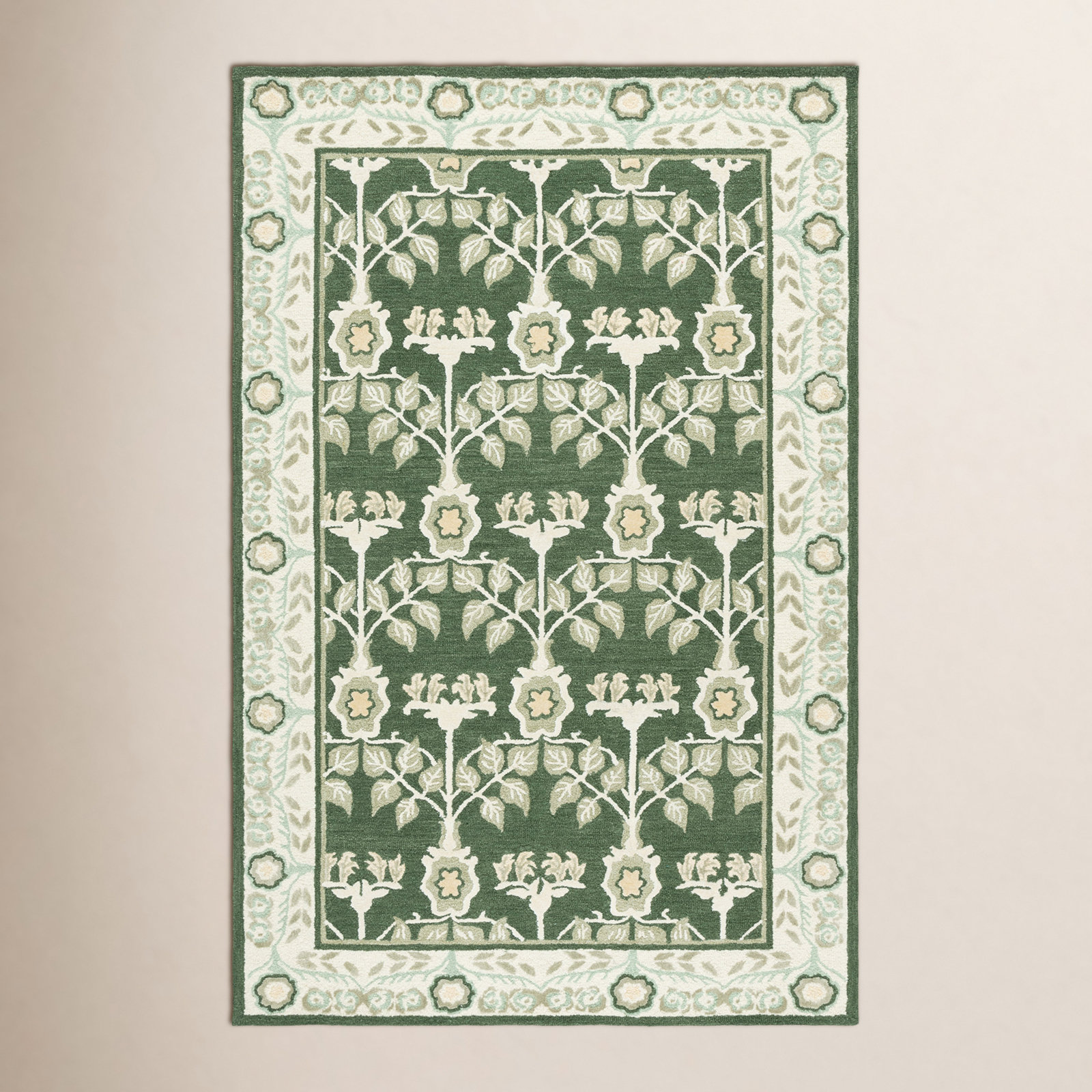 Green Ivory Hand-Tufted Floral Wool Rug, Rectangle 4' x 6'