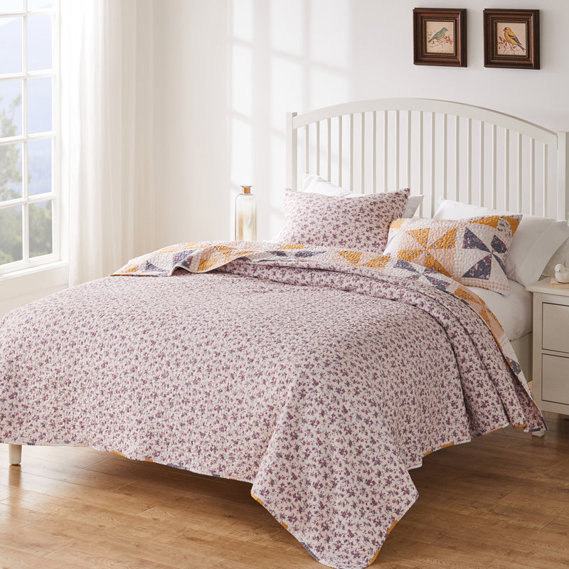 Heirloom Posey Reversible Quilt Set, Queen Quilt + 2 Standard Shams, Yellow Pinwheel