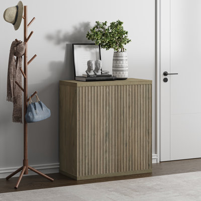 Armoire d'appoint avec tablettes réglables Cesiro
