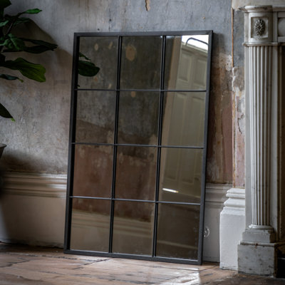 Elata Mirror