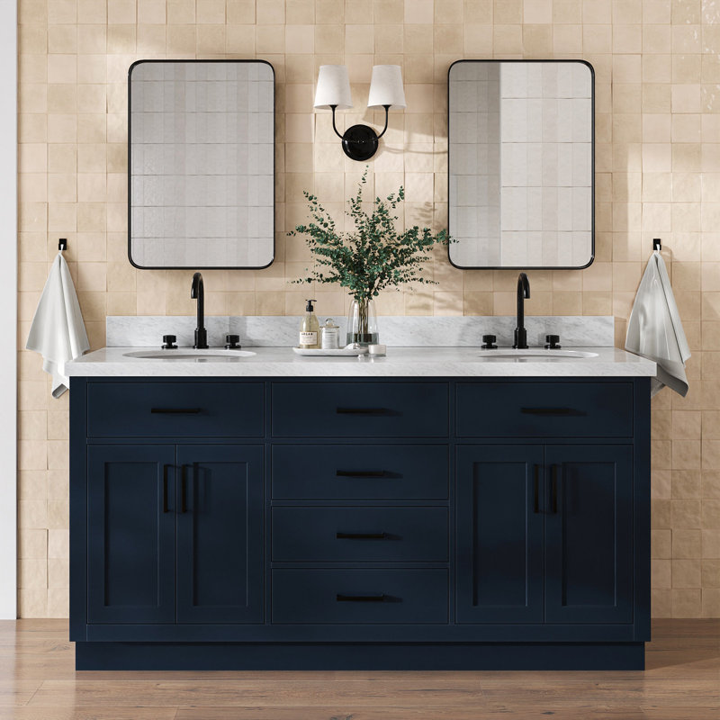 Meuble-lavabo double en bois massif de 66 po avec plateau en marbre de Carrare de 1,5 po Thornaby, Ovale