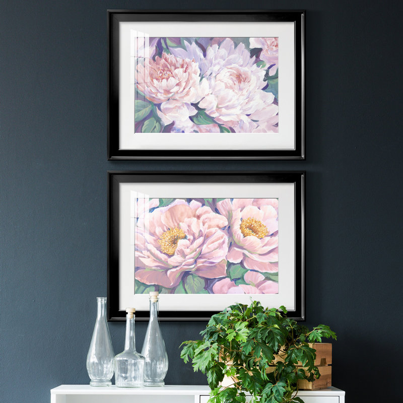 Pivoines en fleurs I - ensemble de 2 reproductions de cadres photo, Cadre noir, H 24,5 po x l 37 po x P 1 po