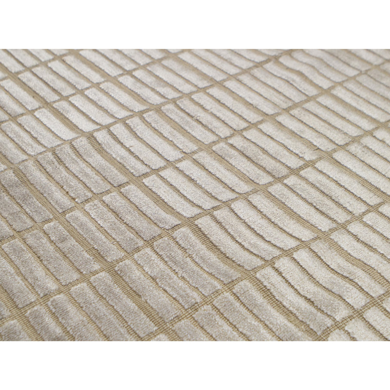 Geometric Area Rug in Light Brown, Rectangle 4' x 5'11"