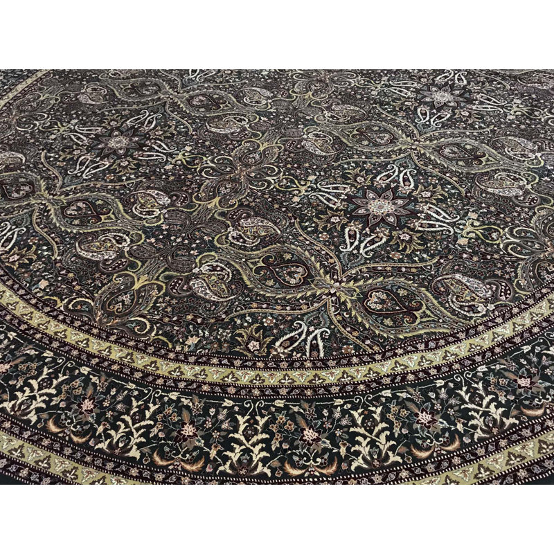 Wool Oriental Area Rug in Burgundy/Brown