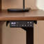 Bureau rectangulaire en noyer massif avec 2 tiroirs-130205102