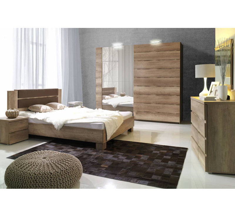 Zorabelle 110cm W 4 - Drawer Chest of Drawers