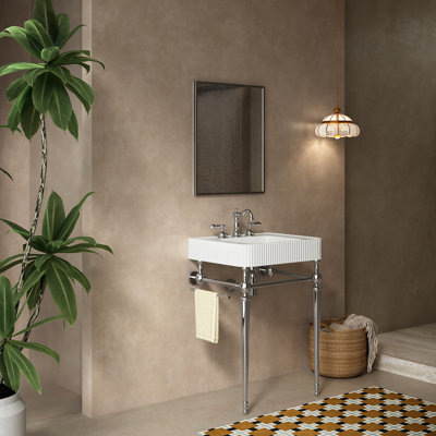 Lavabo de comptoir en marbre artificiel blanc Vici 24 avec 3 trous de robinet, pieds de support autoportants en acier inoxydable avec barre à serviettes, sans robinet ni couvercle d'évier, couleur chrome