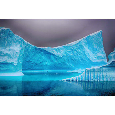 «Iceberg in the Sea» par Fuego - reproduction d'art sur toile tendue