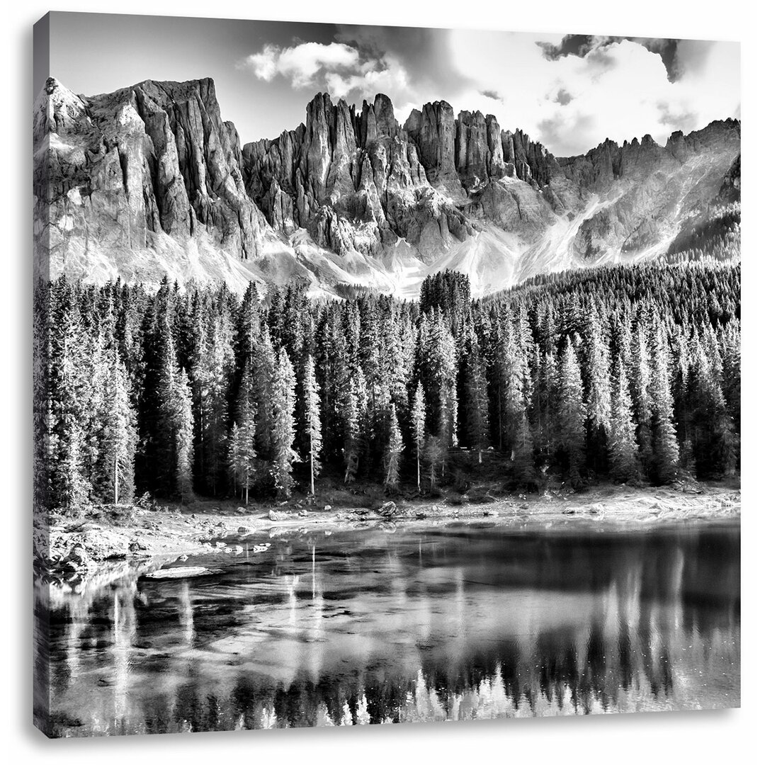 Leinwandbild Wunderschöner klarer Bergsee