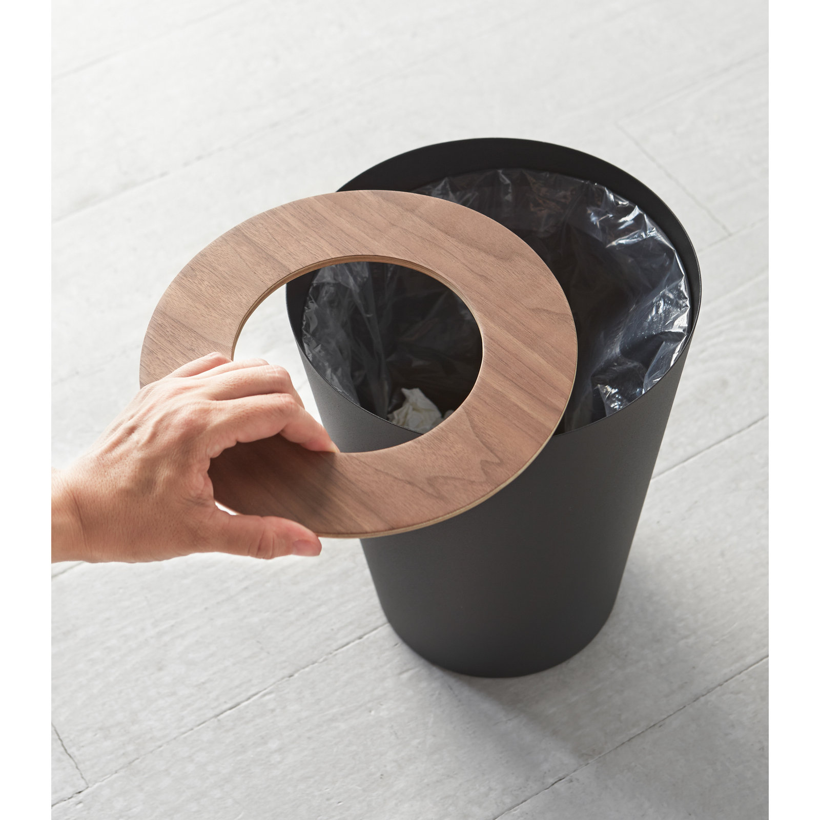Rin Yamazaki Home Round Trash Can, 1.85 gallon Wastebasket Bathroom Kitchen Office, Steel + Wood, Black
