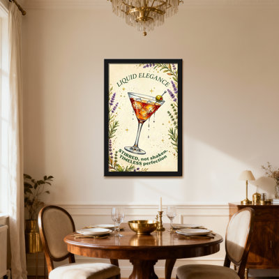Verre à martini avec olives et glaçons
