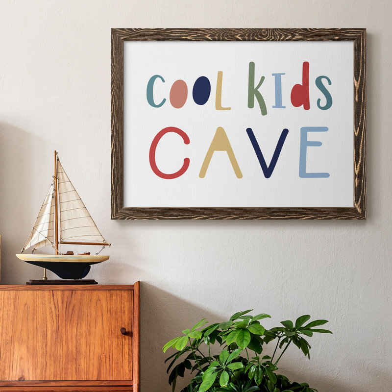 Cool Kids Cave - reproduction d'art sur toile, H 31 po x l 44 po x P 1 po, Noyer