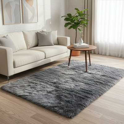 Tapis à poil long gris Hughey