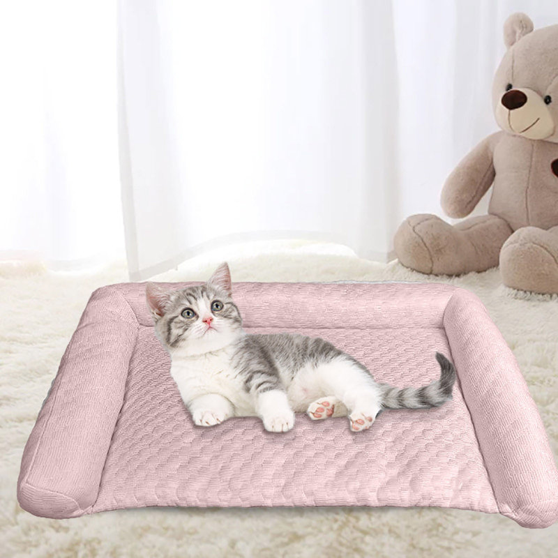 Tapis glacé pour animal de compagnie Summer Pet, E