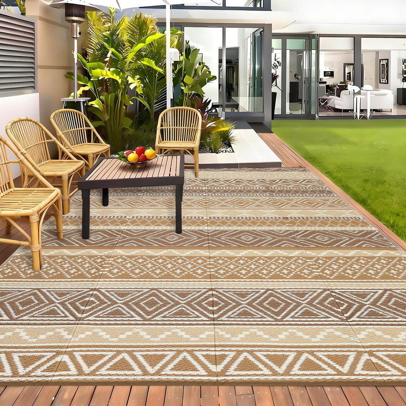 10' x 14' Reversible Outdoor Patio Rug, Waterproof Plastic Straw Weave, Foldable Lightweight Design, Easy-Clean Surface for Backyard, Deck, Camping and Beach