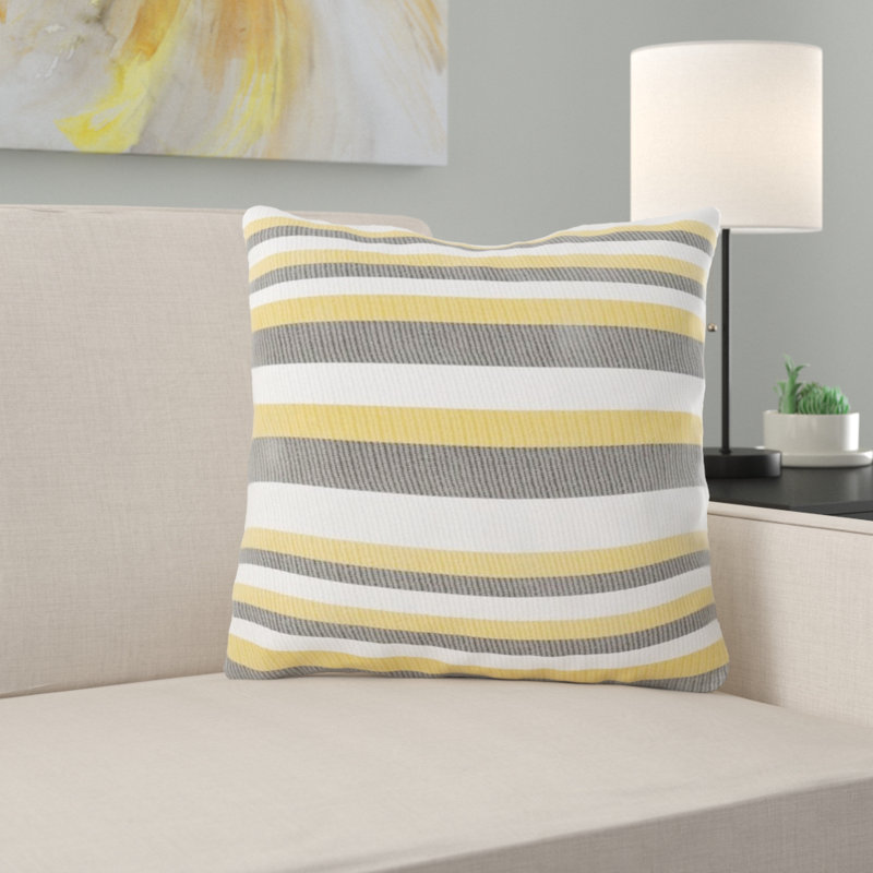 Coussin décoratif textile, Intérieur