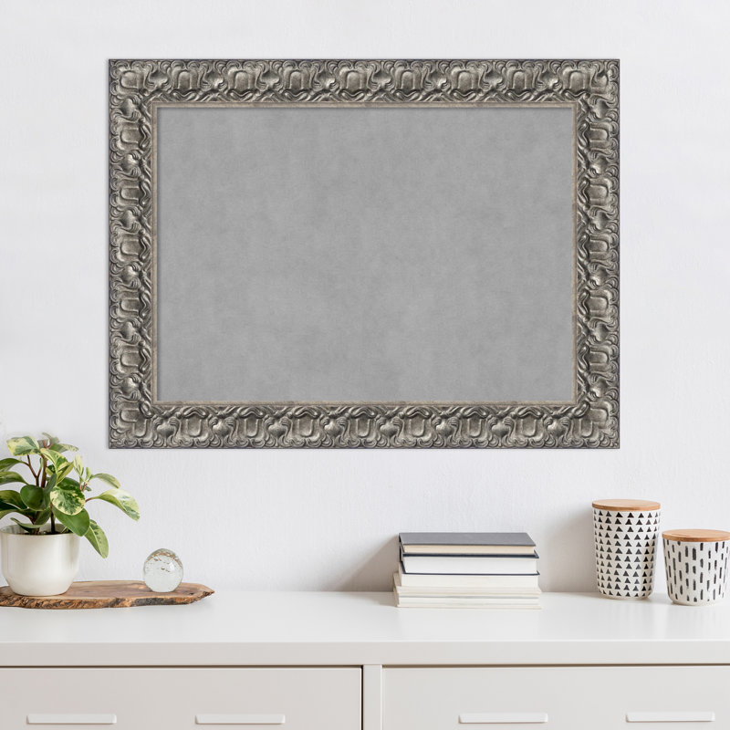 Tableau magnétique encadré argenté Luxor, H 26 po x l 34 po