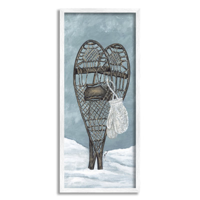 «Snowshoes and Winter Gloves» par Julie Norkus - cadre flottant, impression sur bois