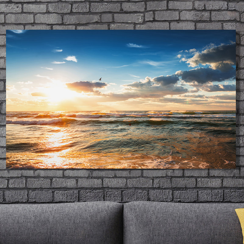 « cloudscape over the sea », reproduction de photo sur toile tendue, H 36 po x l 60 po x P 1,5 po