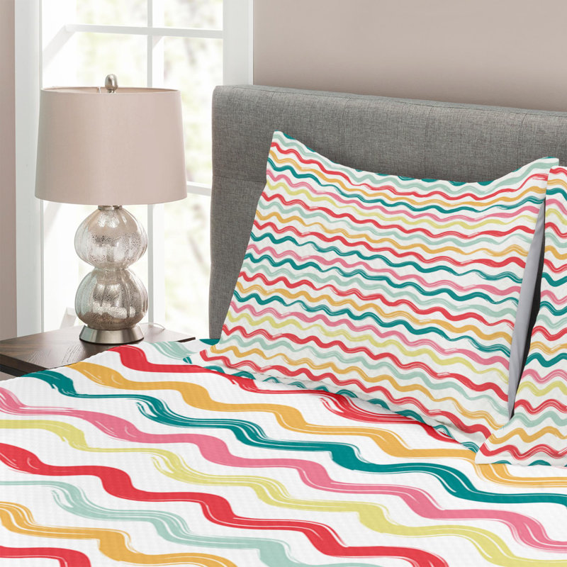Modern & Contemporary Chevron / Zig Zag Coverlet, King Coverlet + 2 Shams