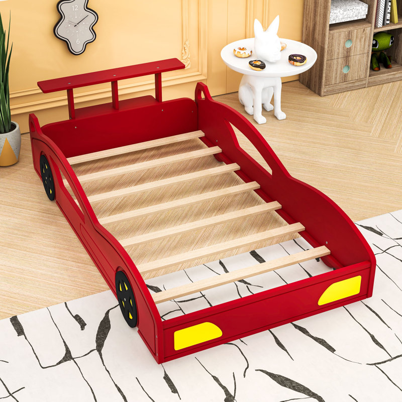 Lit simple en bois en forme de voiture avec tablettes de rangement, Rouge / Jaune