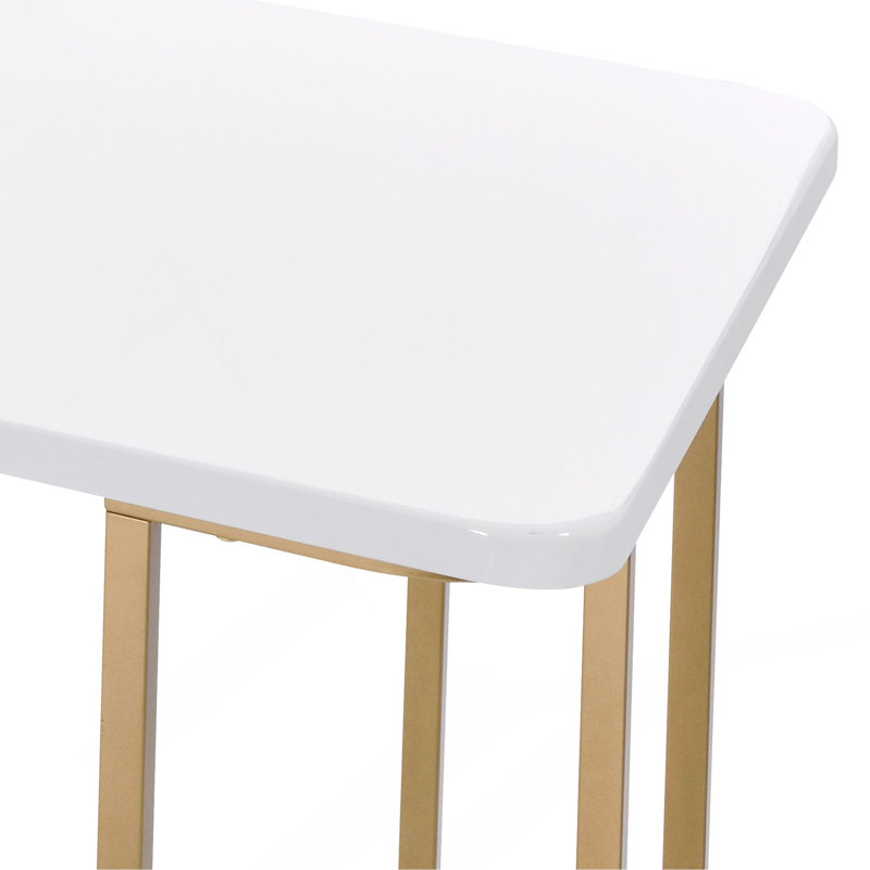 Bureau d'écriture à finition dorée