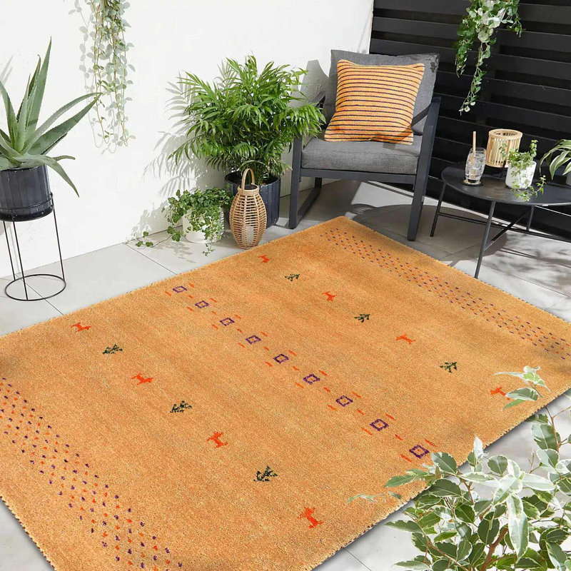 Geometric Area Rug in Beige