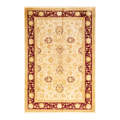 Tapis unique noué à la main ivoire 6 pi 2 po x 9 pi 1 po Tishie