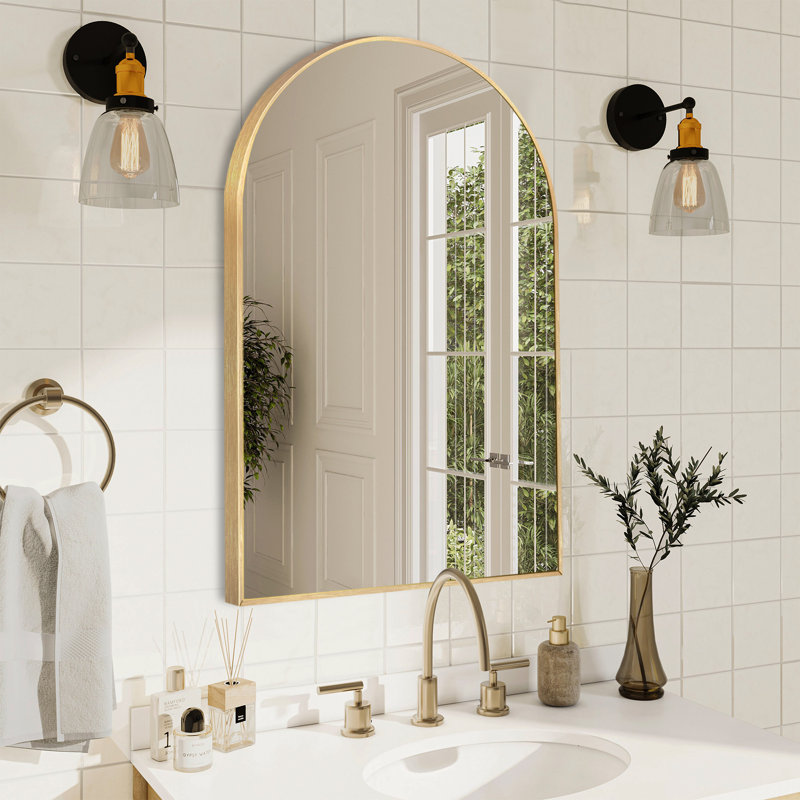 Miroir mural surdimensionné en métal 36 po x 24 po pour salle de bain / coiffeuse Vallerie, Or brossé, 1