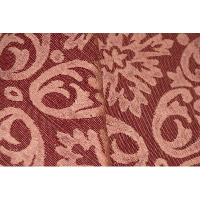Jacquard Damask Area Rug in Red