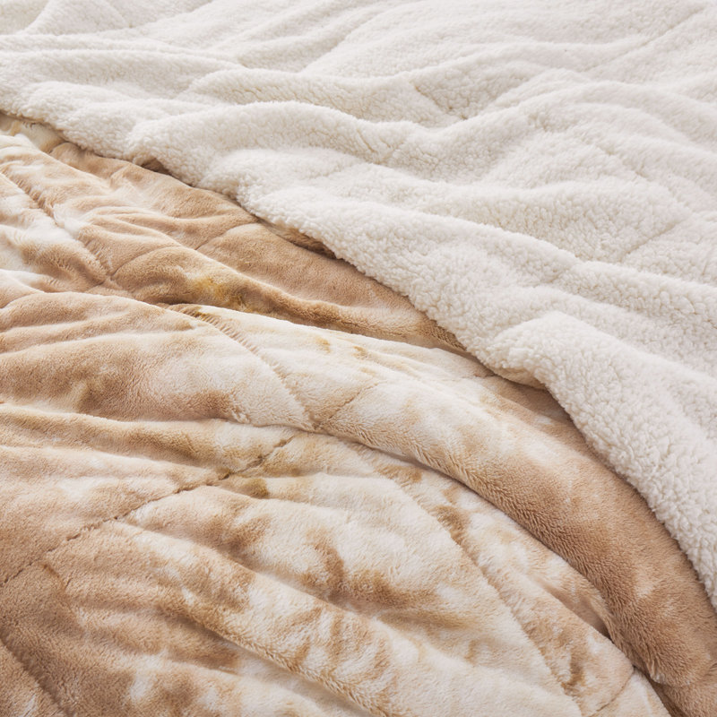 Sherpa 3 Piece Faux Down Comforter Set, Édredon très grand + 2 taies décoratives très, Beige