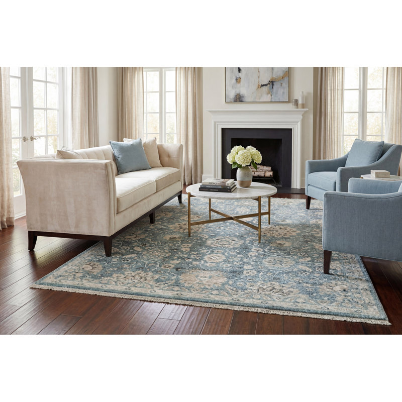 Omarion Oriental Indoor Rug, Rectangle 2' x 3'11"