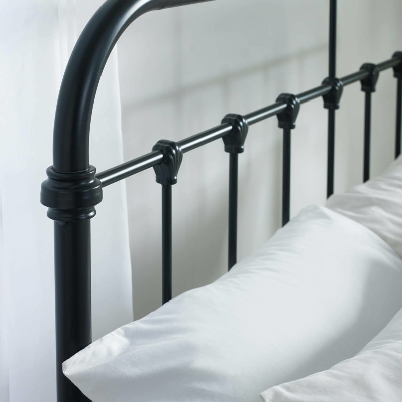 Logan Metal Bed, Double (145 x 200.5 cm)