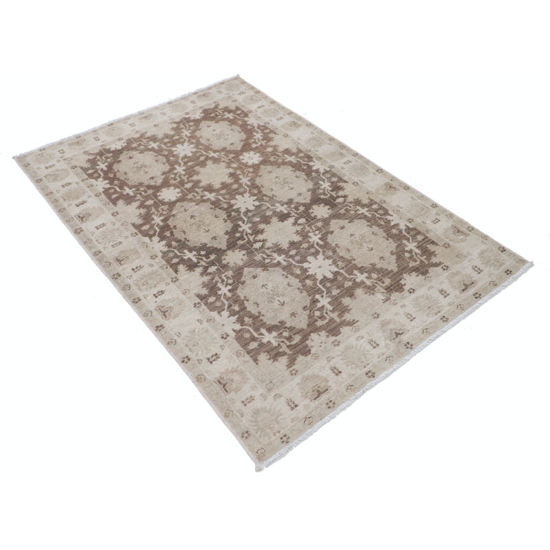 Tapis décoratif en laine noué à la main brun et ivoire 4 pi x 5,7 pi