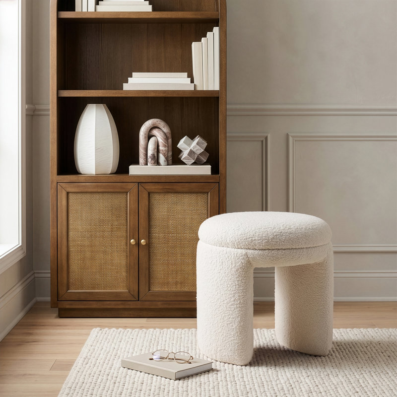 Repose-pieds standard rond 18 po Bowen, Tissu crème en fausse peau de mouton