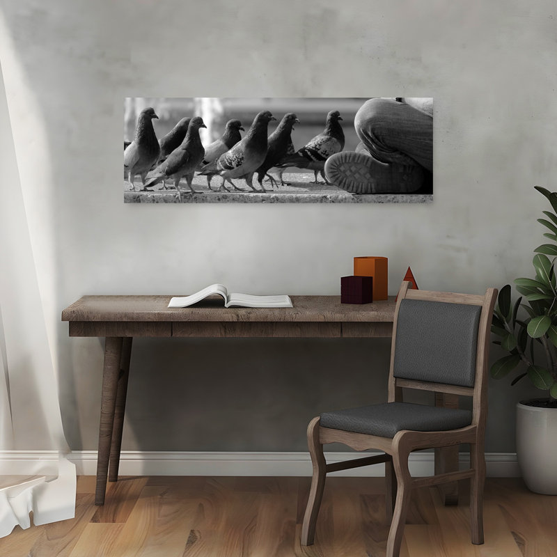 Art mural urbain, pigeons urbains, «Quiet Moment», H 12 po x l 36 po