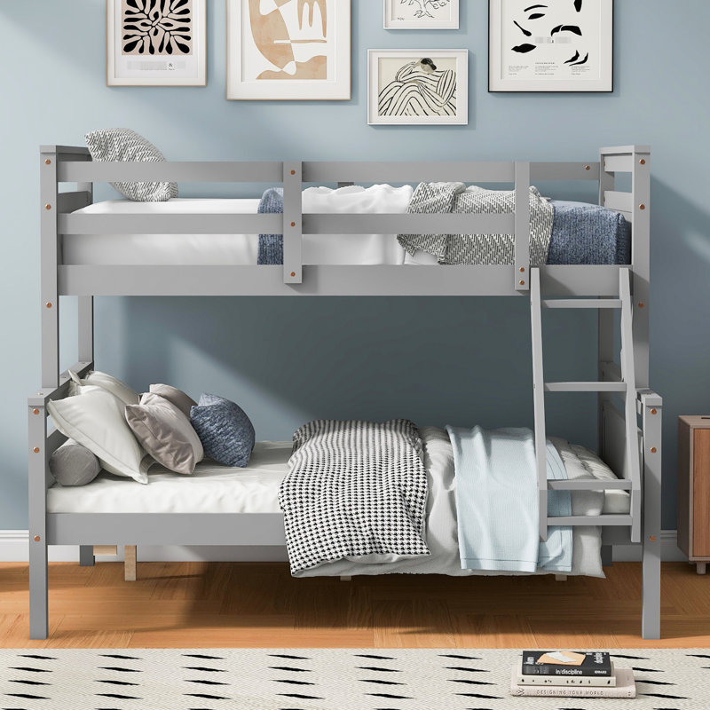 Lit superposé gris simple au-dessus de double avec rails pour un lit de chambre à coucher paisible, caractéristiques améliorées