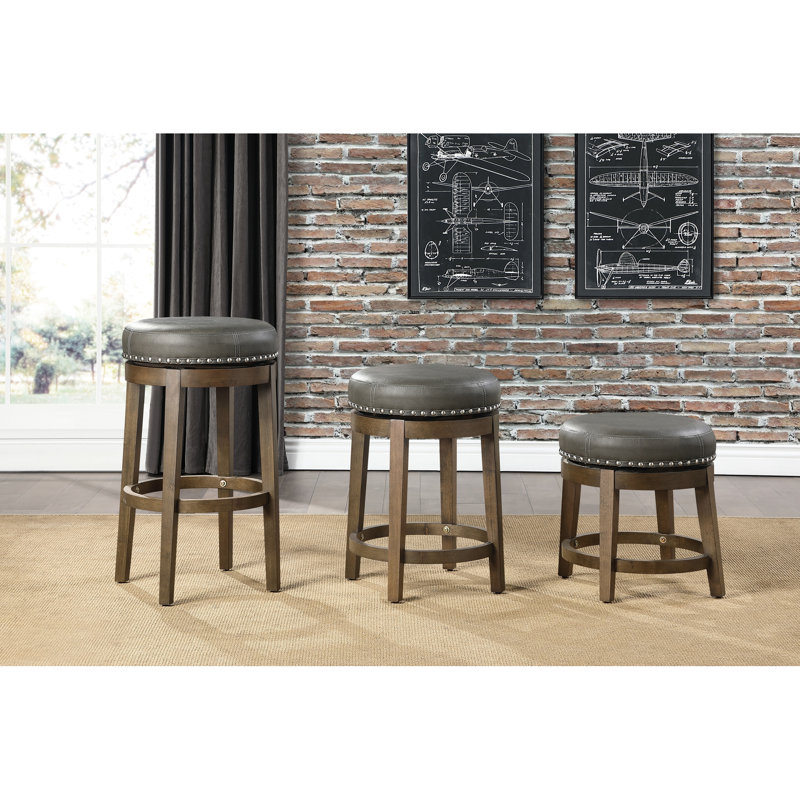 Ensemble de 2 chaises de bar, siège pivotant à 360° en similicuir gris avec garniture cloutée, structure en bois massif brun pour tabourets de salle à manger, style campagne.