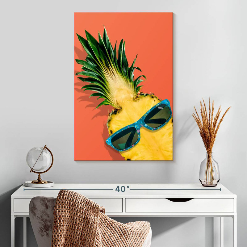 Yarlin Tropical Chic Pineapple, 30" H x 20" W