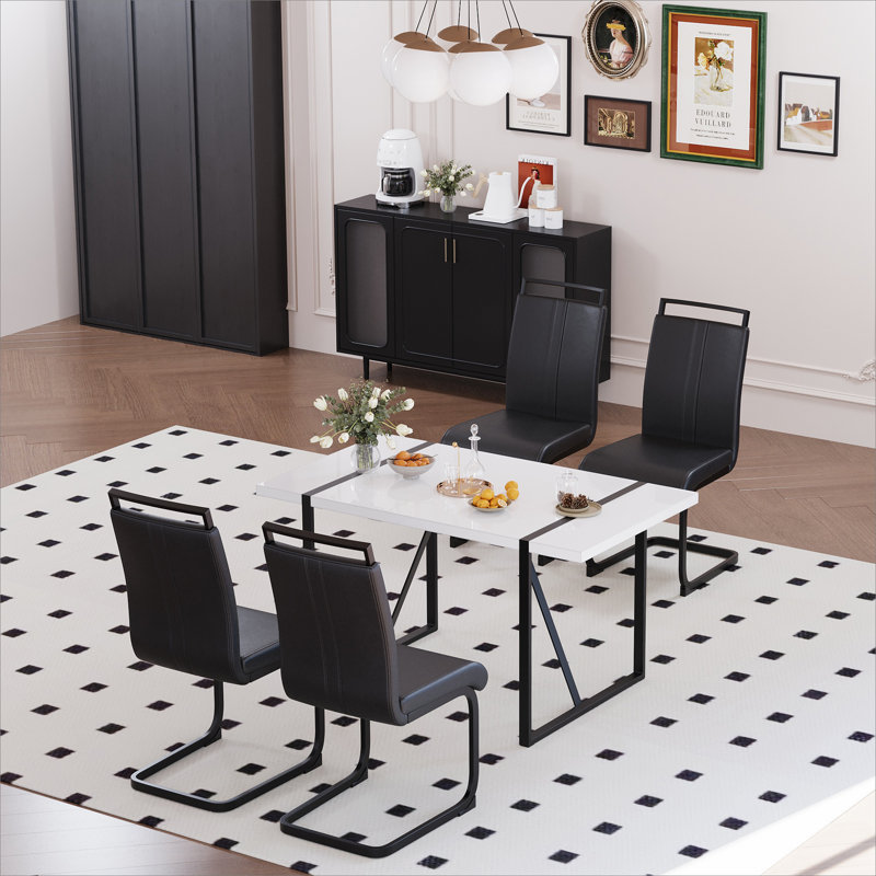 Ensemble de table de salle à manger en bois aggloméré rectangulaire blanc de 55 po et 4 chaises de salle à manger en polyuréthane