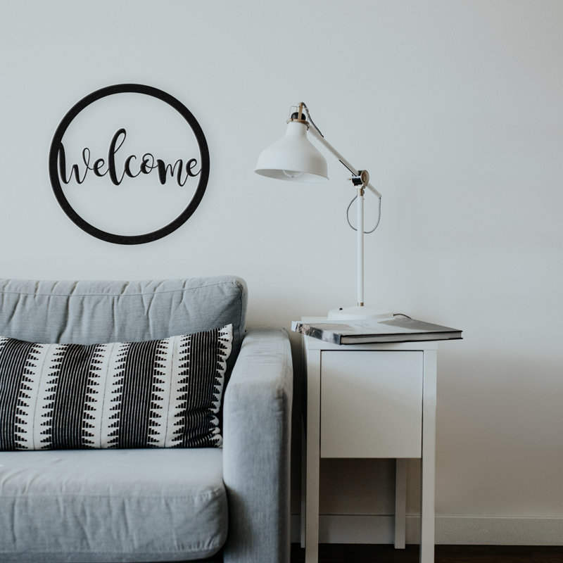 Welcome Round Sign Wall Décor, 19" H x 19" W x 0.06" D
