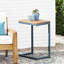 Grande table d'appoint en sapin et en fer forgé, avec piètement foncé et finition naturelle, idéale pour les salons contemporains. Profondeur : 47,5 cm, largeur : 31,8 cm, hauteur : 64,7 cm. Style industriel rectangulaire, convient à différents styles.