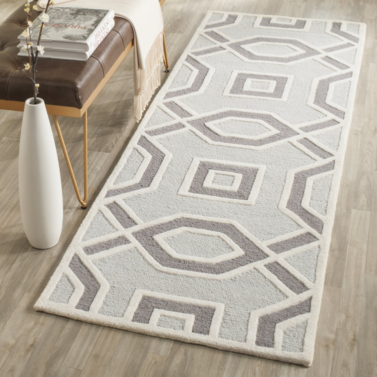Deedgra Hand Tufted Wool Geometric Rug