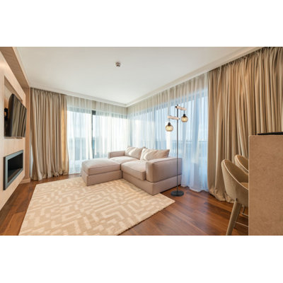 168cm Powder Coated Traditional Floor Lamp