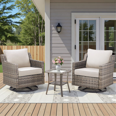 Ensemble de 2 chaises pivotantes pour l'extérieur, avec table d'appoint à plateau en verre, ensemble de 3 pièces en osier gris, idéal pour le porche, la piscine, la terrasse et la cour en beige