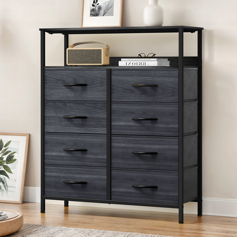 Commode 8 tiroirs journaux